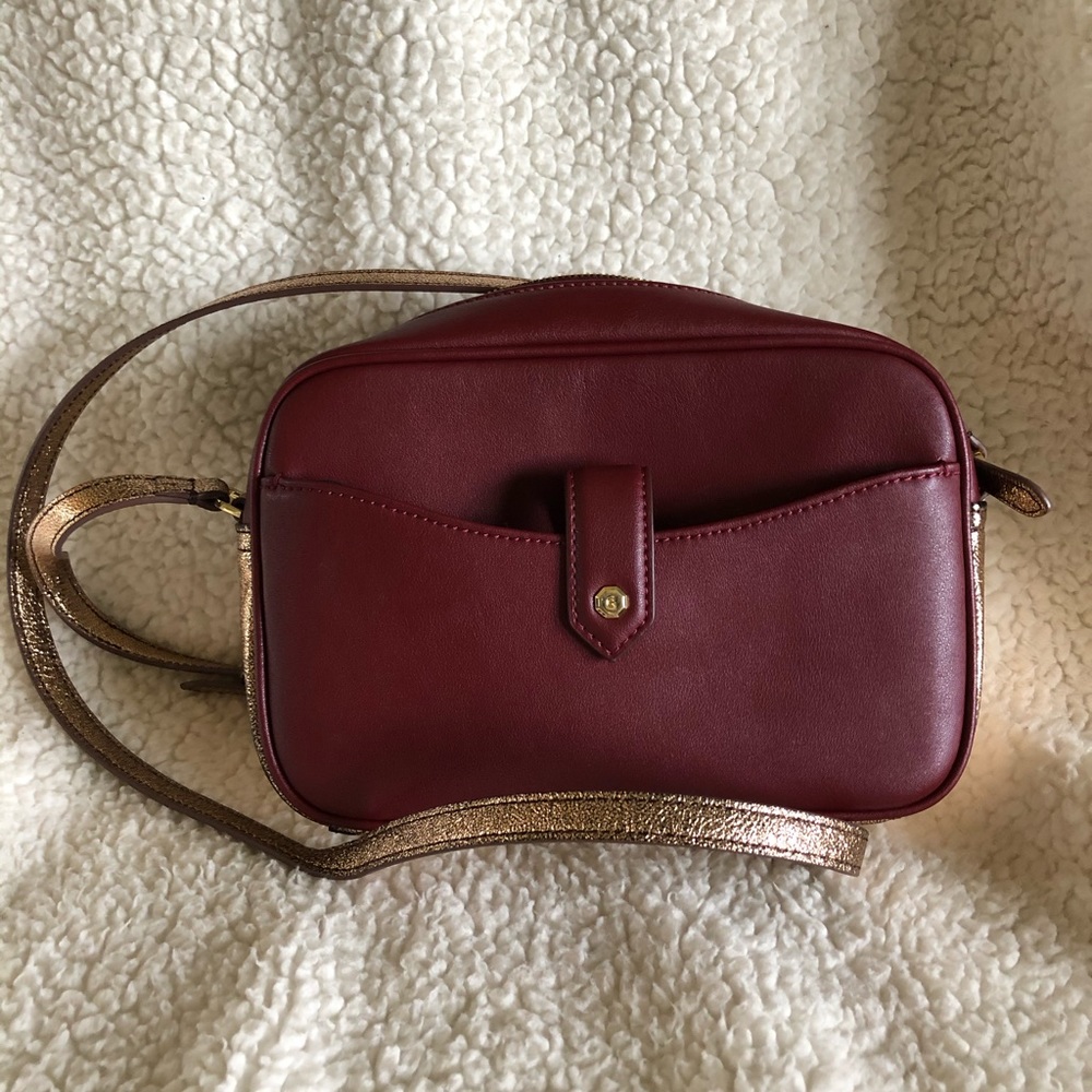 G.I.L.I Anthro Burgundy and Metallic crossbody with card holder